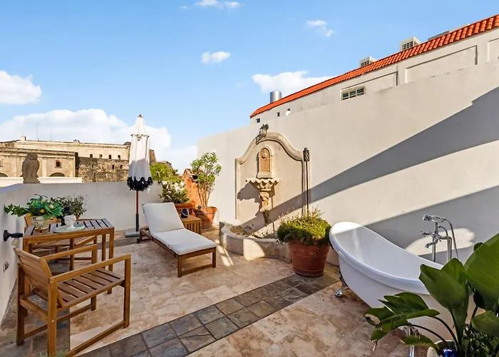 Luxury Hotels in San Juan near 