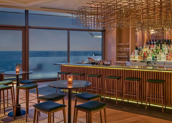Monte Carlo Beach hotels